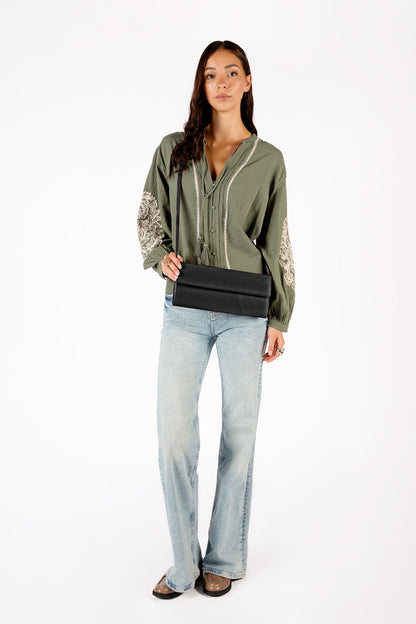 EDIA Vegan Clutch - Theme | Matt & Nat