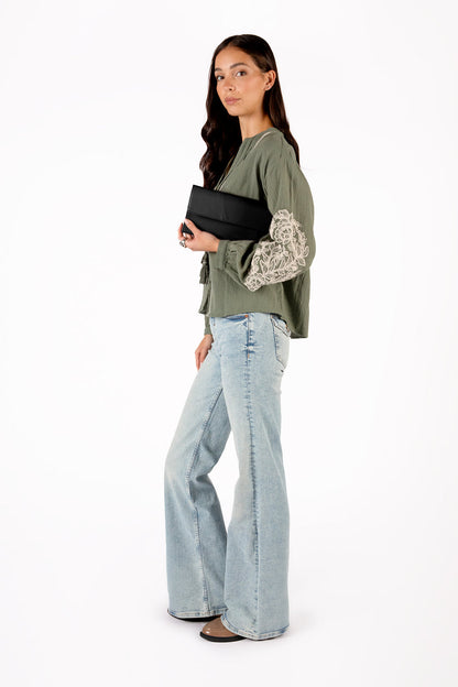 EDIA Vegan Clutch - Theme | Matt & Nat