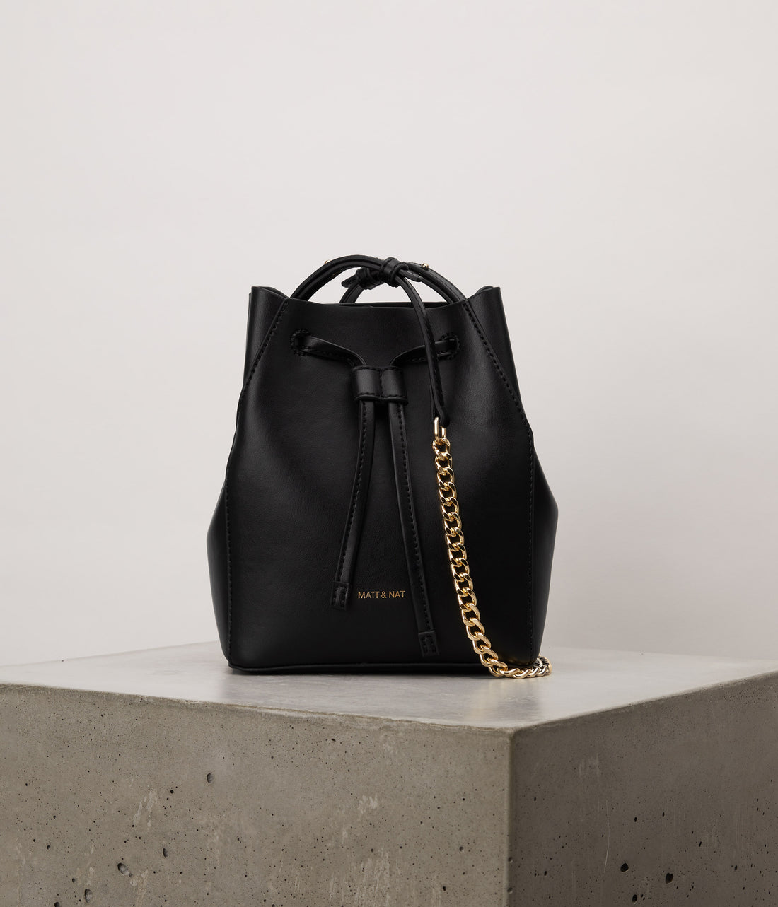 GRACE Vegan Bucket Bag - UPPEAL | Matt & Nat